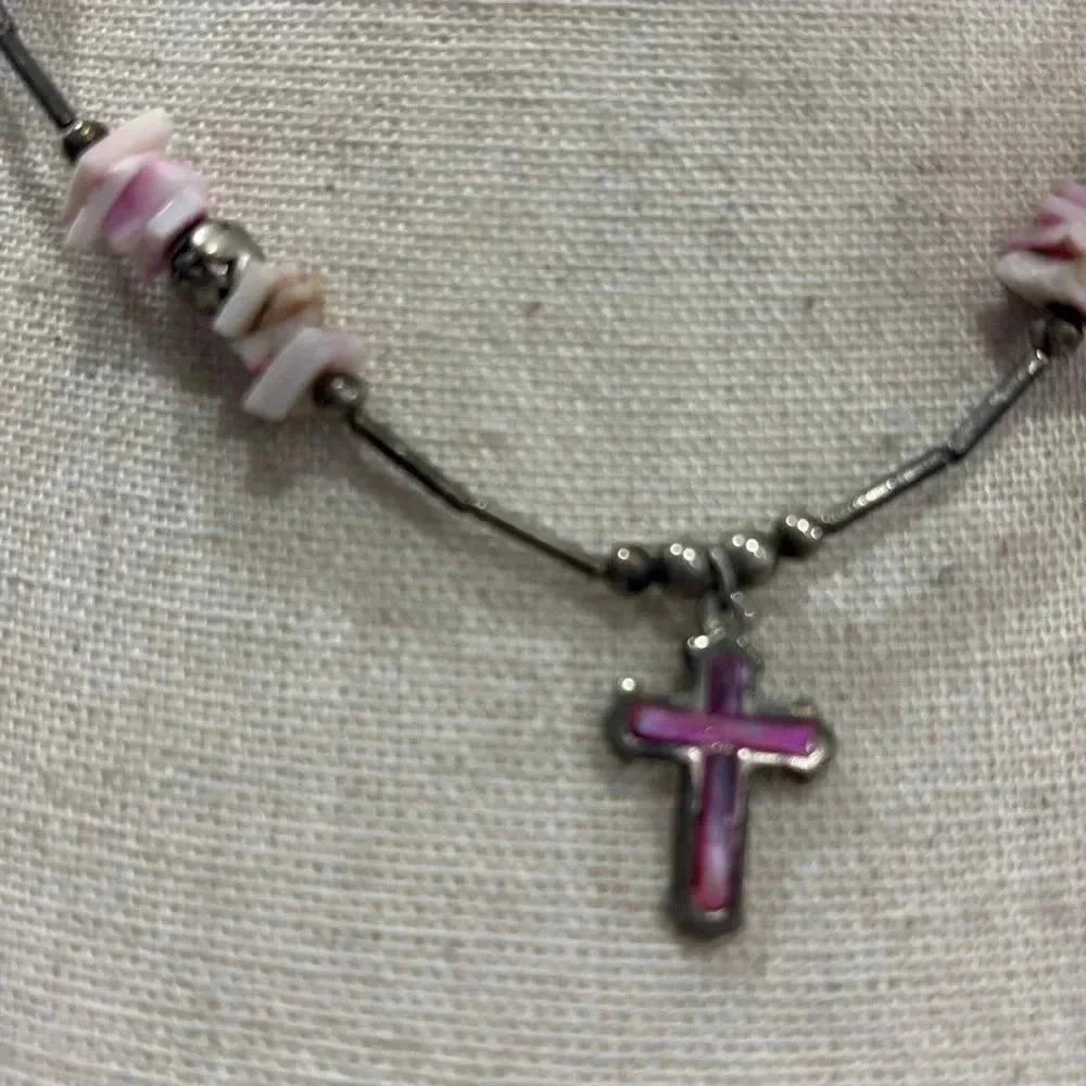 Shell beaded pink cross necklace - Picture 2 of 3